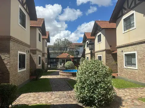 Dúplex en Venta de 4 ambientes en Florida Oeste