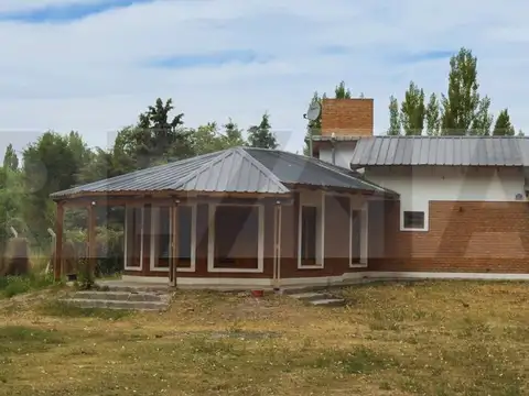 REMAX VIRTUS VENDE EN EXCLUSIVA CASA