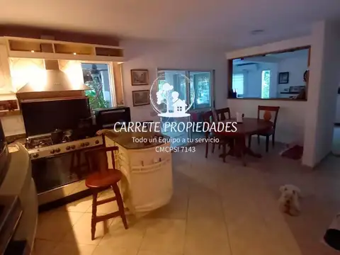 Casa en Venta con 4 cocheras