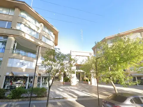 Avenida Enrique Shaw e/ Del Cazón y De las Medusas