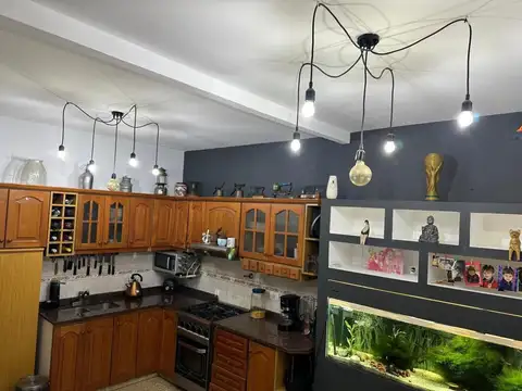 CASA 3 AMBIENTES EN 2 PLANTAS CON GARAGE