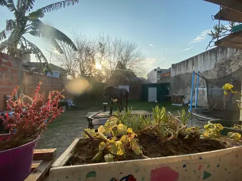 Casa en Venta con 1 cochera