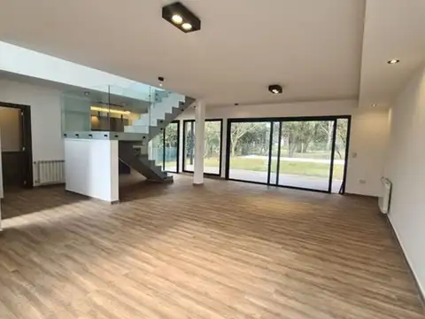 VENTA CASA 3 DORM EN LAS CAÑITAS MALAGUEÑO