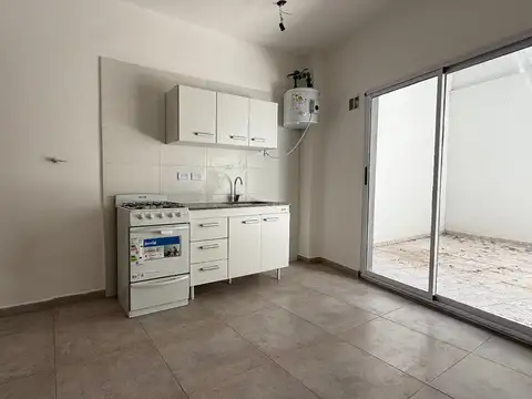 Departamento en Alquiler en Parque Centenario, $ 800.000