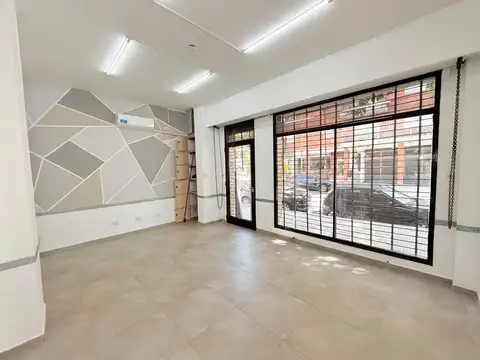 JOVELLANOS, G. M. DE 1300