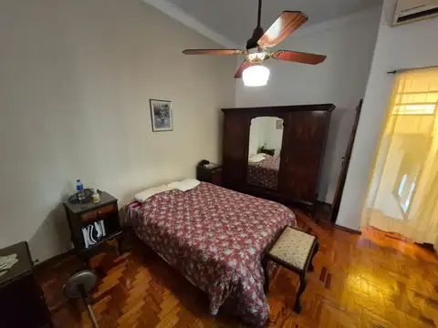 Depto Tipo Casa en Venta en Abasto, USD 240.000