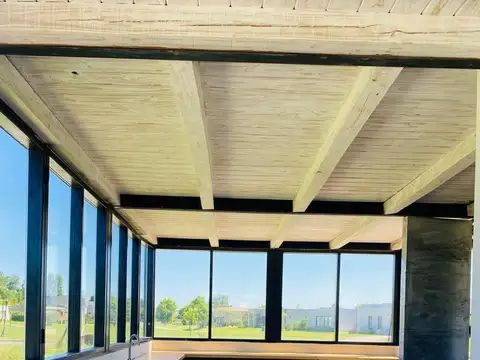 Casa 3 ambientes con 3 baños