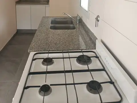 Departamento en Alquiler en Centro, $ 800.000