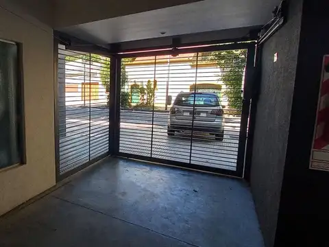VENTA COCHERA VILLA URQUIZA P.B. PORTÓN AUTOMÁTICO