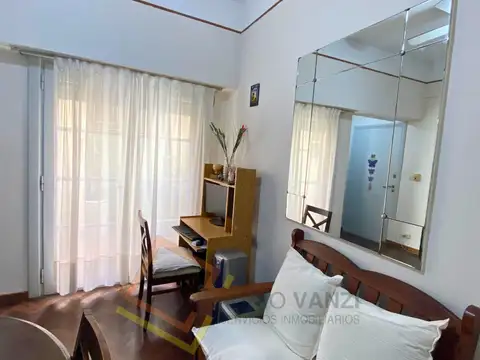 Departamento en Venta en Chacarita, USD 105.000