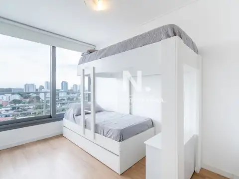 Excelente Apartamento de Dos Dormitorios en Venta, Punta del Este