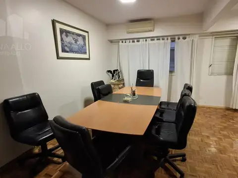 Oficina en Venta 60 años