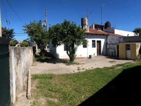 Casa en Alquiler en Gregorio De Laferrere, $ 650.000