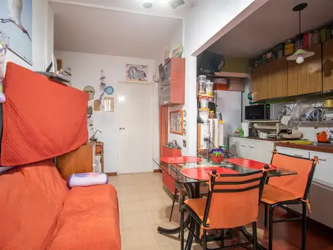 Av. Dellepiane Sur Torre 12 B al 4500