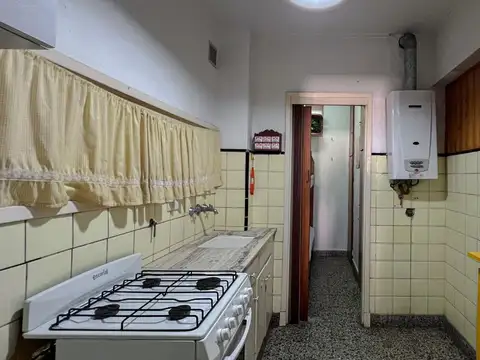 Venta Departamento 2 amb. +dependencia Plaza Colon
