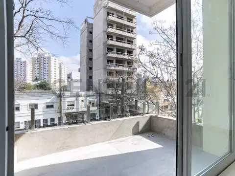 19 entre 48 y 49 , Piso 0