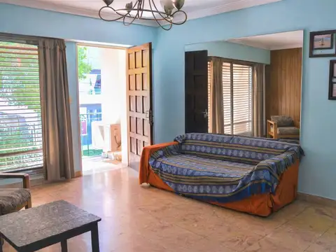 Venta 2 casas en Tigre Centro sobre lote de 387 m2