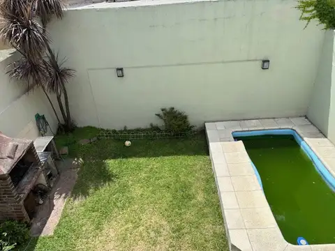 Casa 3 ambientes sobre lote de 8.66 x24