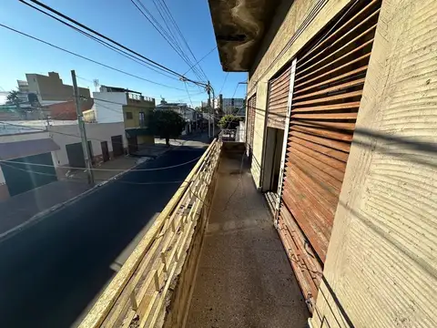 Depto Tipo Casa en Venta 51 años