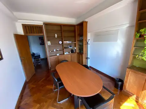 Oficina en Alquiler en Retiro, USD 750