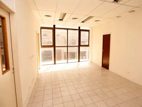 Oficina en Alquiler en Barrio Norte, $ 1.200.000