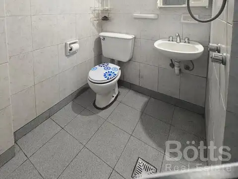 Depto Tipo Casa en Venta con 1 cocheras