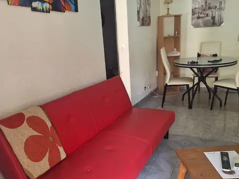 Presidente José Evaristo Uriburu 100, Piso 2