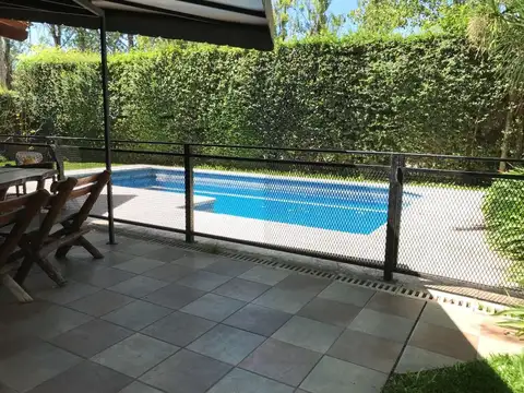 Casa 5 ambientes con 2 baños