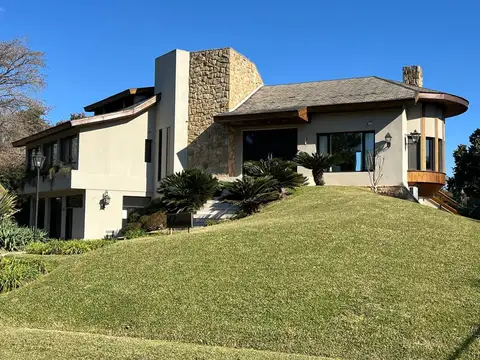 IMPONENTE RESIDENCIA CON LA MEJOR VISTA AL GOLF EN HIGHLAND PARK CC