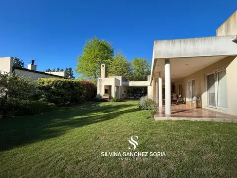 CASA 4 AMBIENTES EN VENTA, LA CODORNIZ, LOS CARDALES
