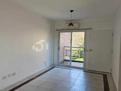 Departamento en Alquiler con 1 cochera