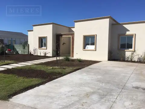 Casa en venta  en una planta - Lote interno - San Rafael Villanueva.