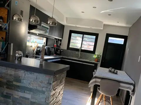 Casa en Venta en Sourigues, USD 85.000