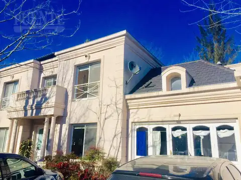 Casa en Venta al Oeste