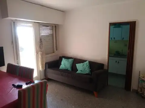 2 amb amplio s/81-Sarmiento e/Peatonal Belgrano y Moreno