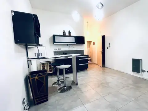 Guevara 200, Piso pb