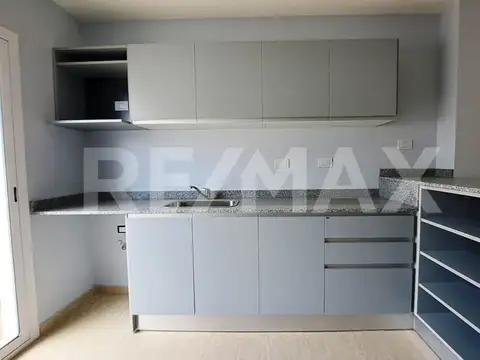 Depto Tipo Casa en Alquiler 1 año