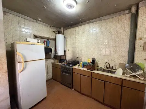 Casa 5 ambientes con 2 baños