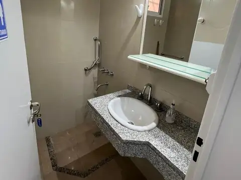 Oficina en Lanús Oeste