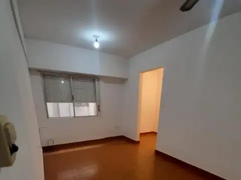 Bolivar 1350 , Piso 9