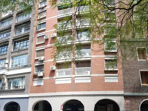 Av. Paseo Colón 700, Piso 7