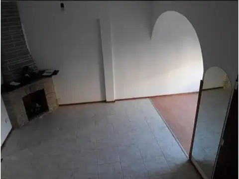 Vicente Casares Al 600