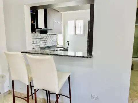 Depto Tipo Casa 2 ambientes con 1 baño