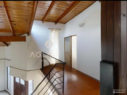 Casa 5 ambientes con 3 baños