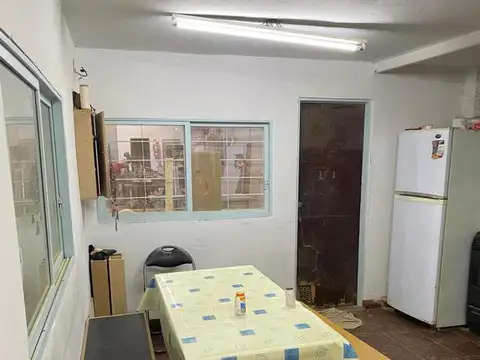 Galpon en Venta en Parque Chacabuco, USD 360.000