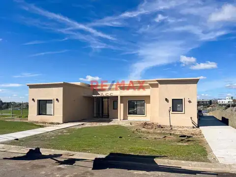 CASA A LA LAGUNA VENTA SAN SEBASTIAN