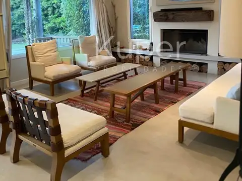 Casa 7 ambientes con 3 baños