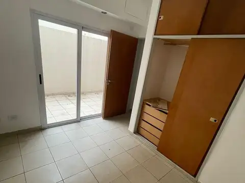Depto Tipo Casa 2 ambientes con 1 baño