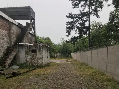 Depósito en excelente ubicación sobre ruta 8