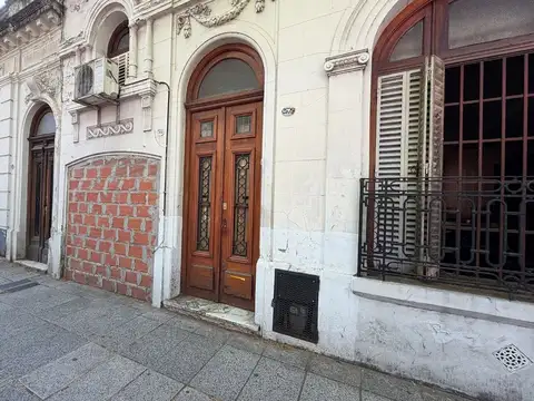 Venta Casa Patio Terraza Lote Propio A REFACCIONAR